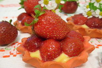 Тарталетка с клубникой