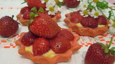 тарталетка с клубникой