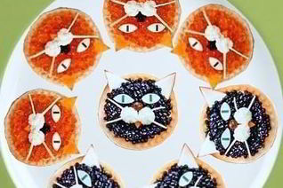 Тарталетки с икрой черной и красной