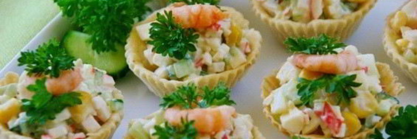 Тарталетки с крабовыми палочками и сыром