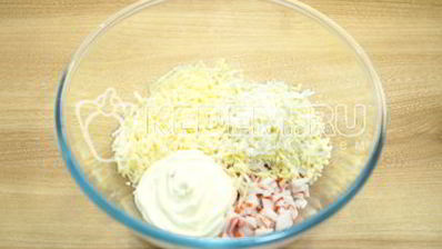 тарталетки с крабовыми палочками