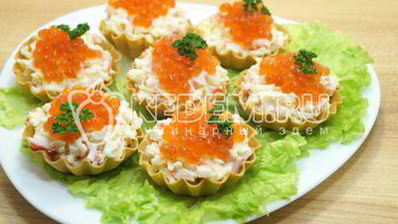 тарталетки с крабовыми палочками
