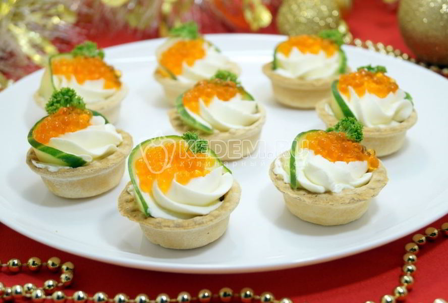 Тарталетки с красной икрой Праздничные