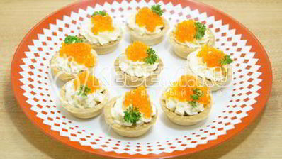 тарталетки с красной икрой