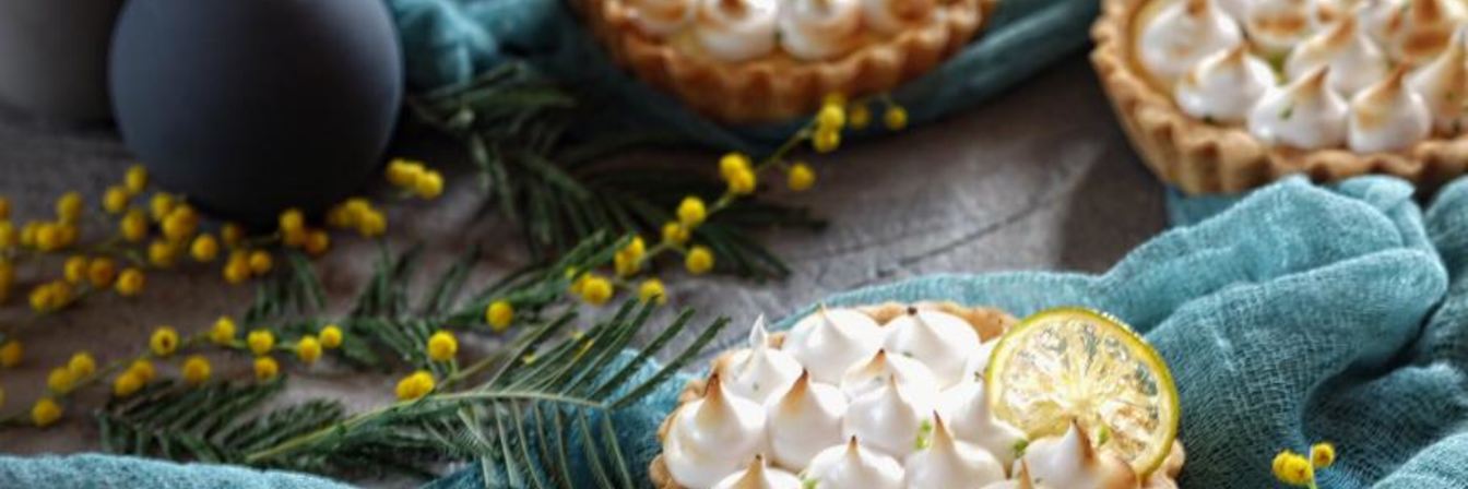 Тарталетки с лимонно-лаймовым кремом и меренгой