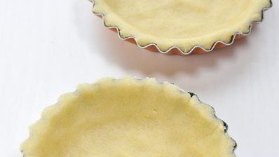 тарталетки с лимонным кремом и меренгой