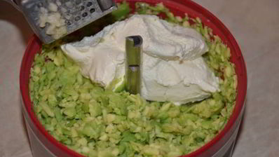 тарталетки с муссом из авокадо