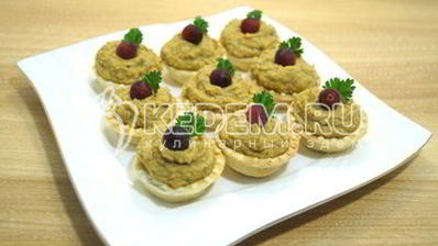 тарталетки с паштетом из фасоли