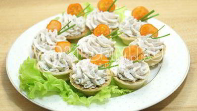 тарталетки с паштетом из крабового мяса