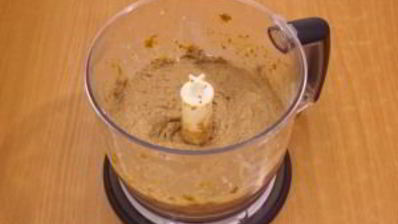 тарталетки с печеночным муссом, перепелиными яйцами и помидорами черри