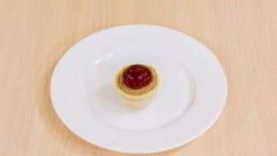 тарталетки с печеночным паштетом и гранатовым желе