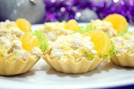 Тарталетки с салатом Мандариновый рай