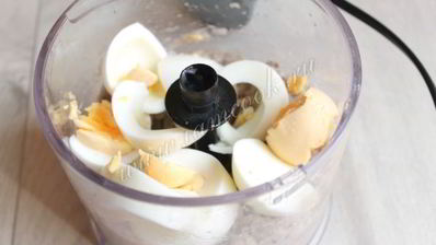 тарталетки с сельдью и творогом