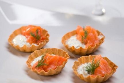 Тарталетки с семгой