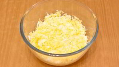 тарталетки с сыром и помидорами