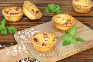 Тарталетки с ветчиной и сыром