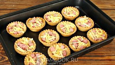 тарталетки с ветчиной и сыром