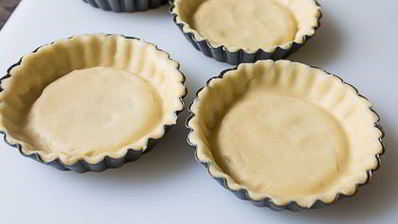 томатные тарталетки с сыром