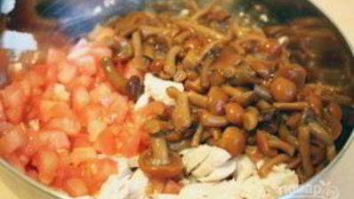 творожные тарталетки с куриным салатом