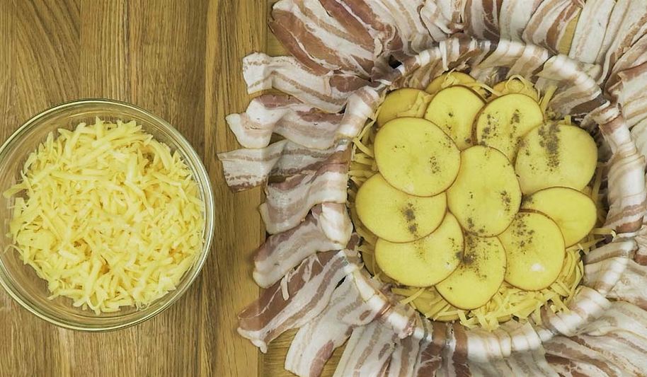 Рецепт картофельного тарта с беконом и сыром