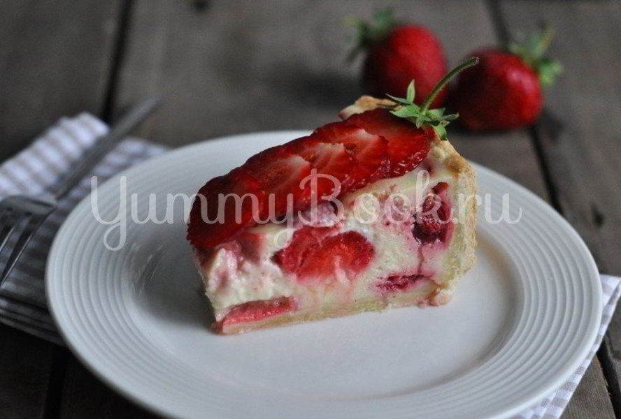 Клубничный тарт со сметаной