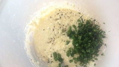 маленькие тарты с лососем и цукини розами