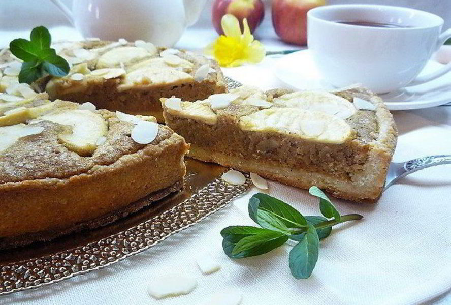 Миндальный тарт с запеченным кремом