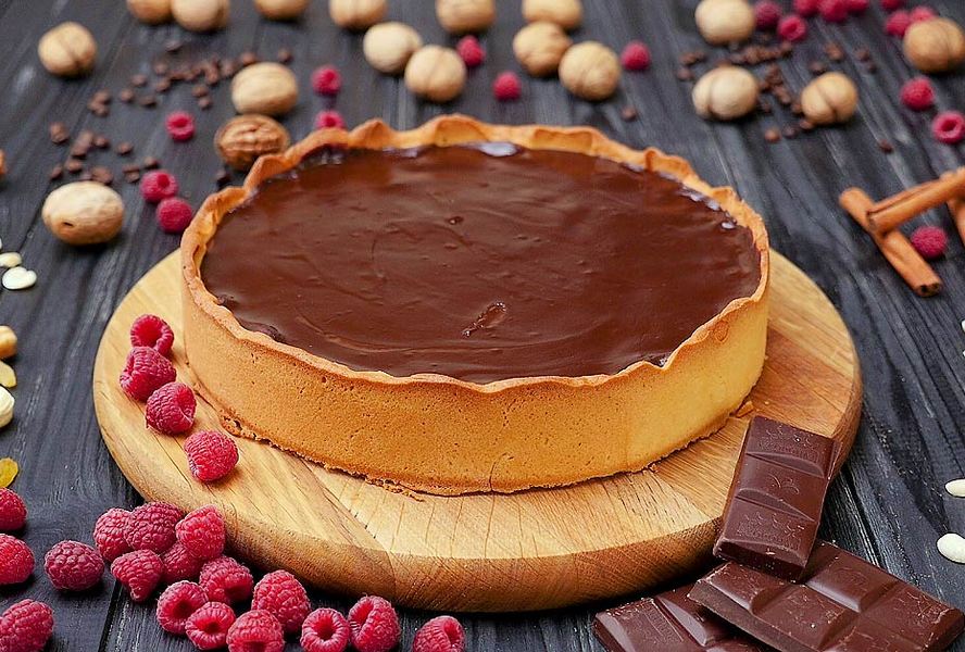 Шоколадно-малиновый тарт