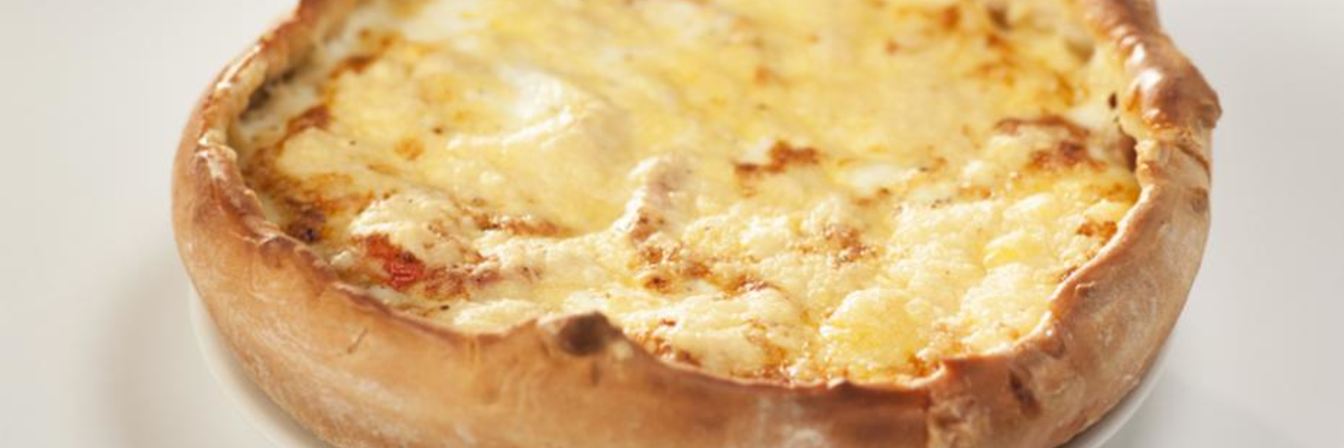 Сытный тарт с моцареллой и помидорами