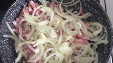 тарт фламбе с беконом