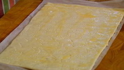 тарт с грушами в абрикосовой глазури