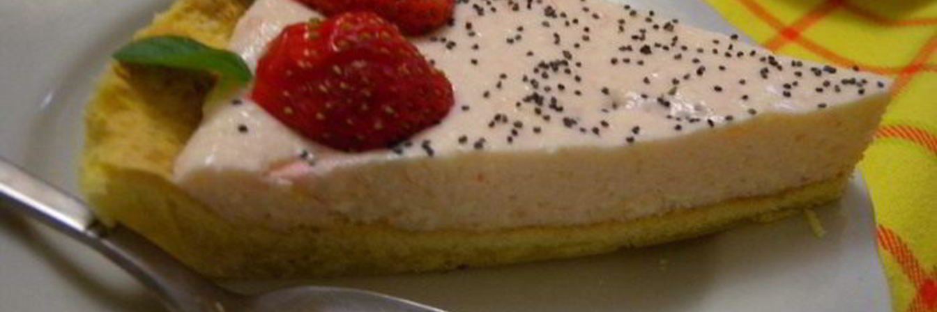 Тарт с клубничным суфле