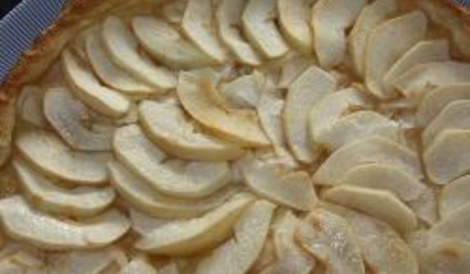 Рецепт тарта с яблоками и айвой