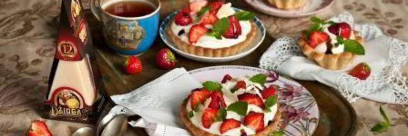 Тартинки с клубникой в сырно-сливочном креме