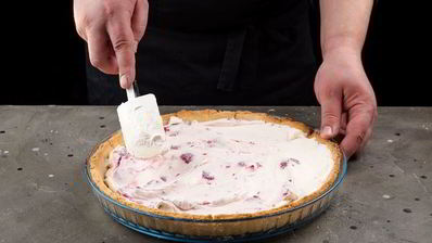 творожный тарт с малиной