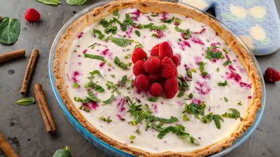 творожный тарт с малиной