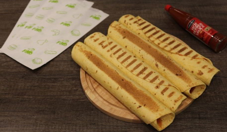 Рецепт тортильи с сыром и сосиской