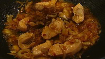 тортилья с цыпленком, имбирем и чили