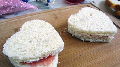 французские тосты в виде сердца