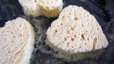 французские тосты в виде сердца