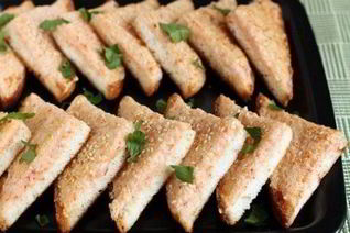 Хрустящие креветочные тосты с кунжутом