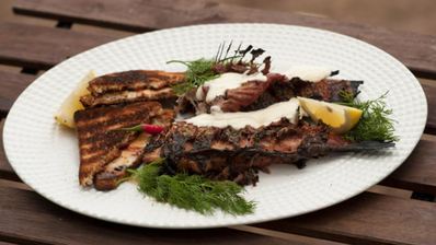 копче ные караси с томатными тостами