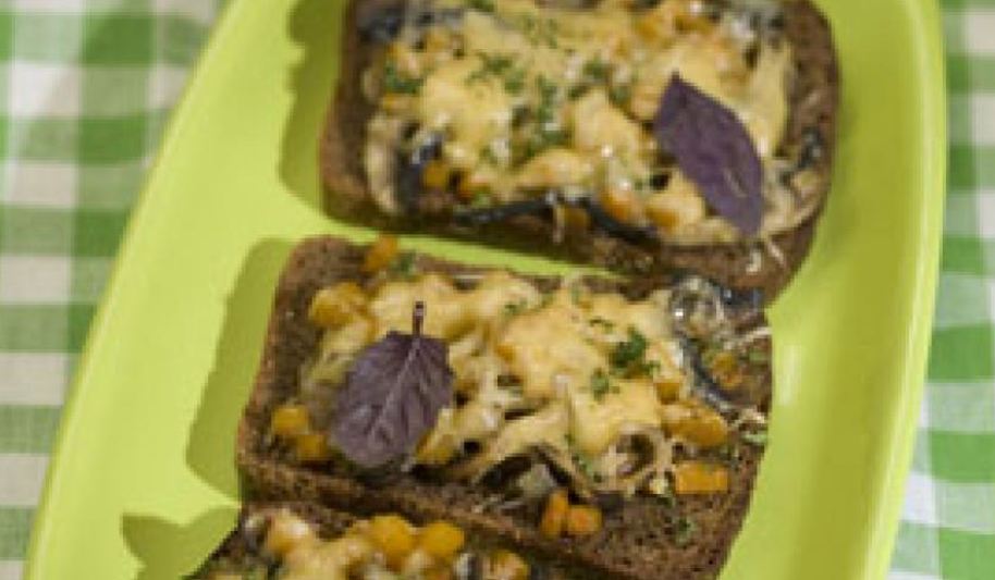 Рецепт тостов с грибами и тыквой