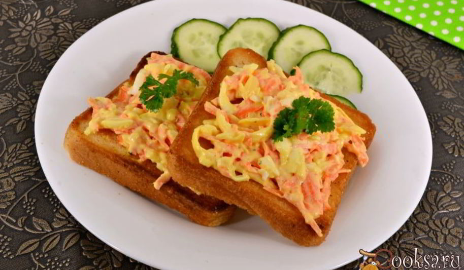 Рецепт тостов с морковно-сырным салатом