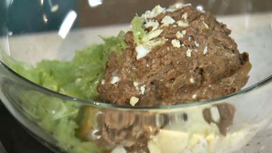 тосты с паштетом из говяжьей печенки