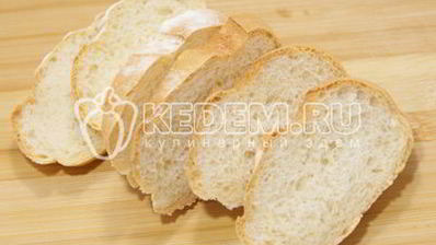 тосты с томатным соусом и сыром