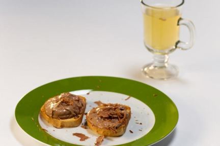 Тосты с творогом и шоколадной пастой