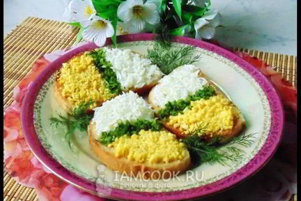 Тосты с яйцом к празднику