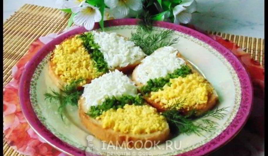 Рецепт тостов с яйцом к празднику
