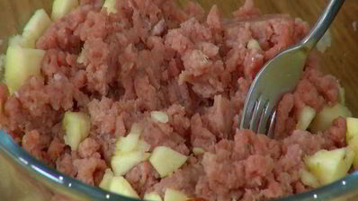 яблоки, фаршированные телятиной